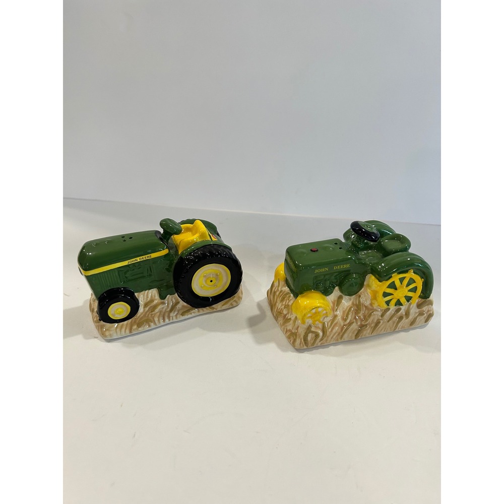 John Deere Ceramic Tractor Salt and Pepper Shaker Set Green Yellow Collectible